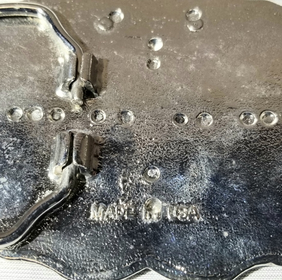 Silver and black metal etched belt buckle - Picture 2 of 5